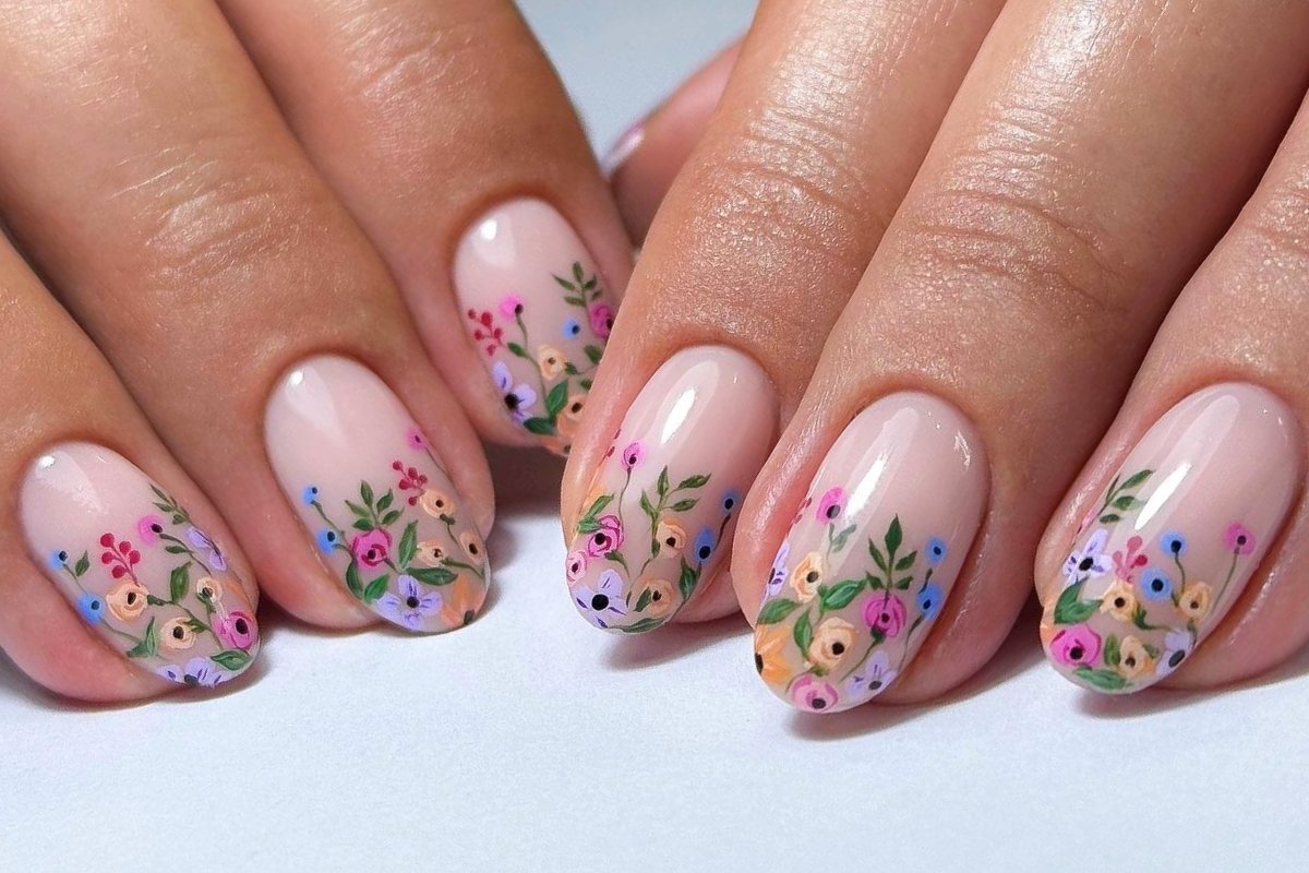 quanto custa unhas decoradas flores em salao de luxo