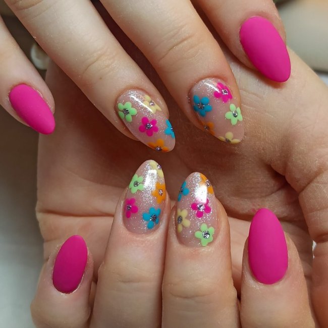 por que minhas unhas decoradas com flores não duram