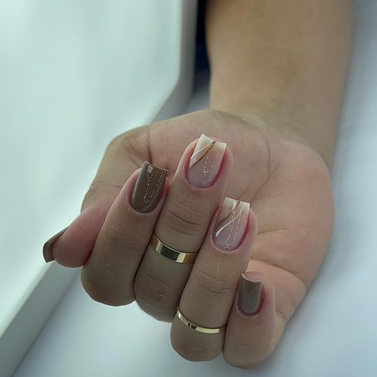 As cores de esmalte que serão tendência em 2025