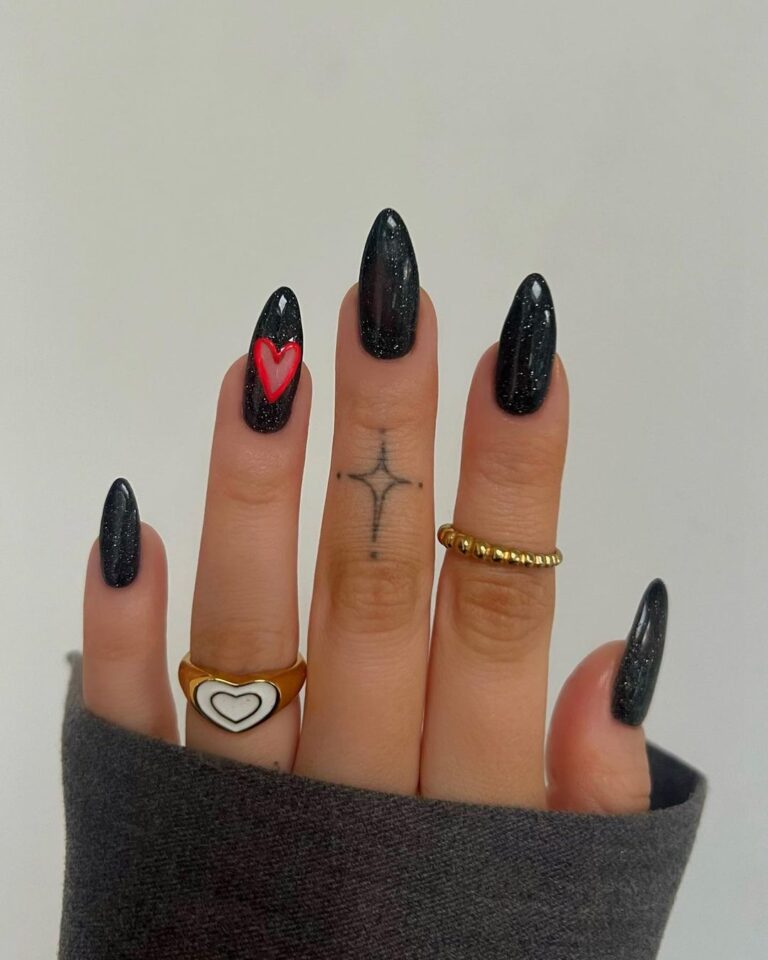 como fazer unhas pretas decoradas com efeito marmorizado