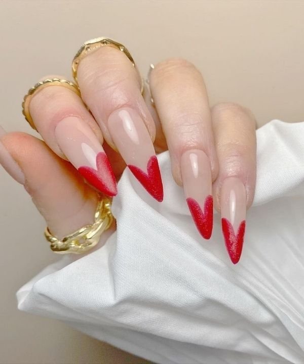 unhas stiletto